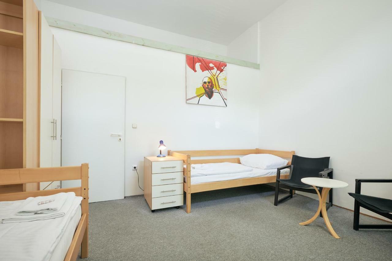 Hostel Mikolase Alse Prague Extérieur photo